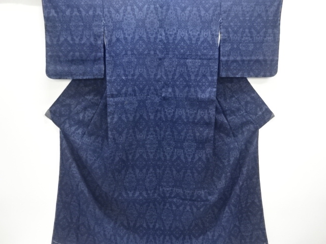 JAPANESE KIMONO / ANTIQUE KIMONO / SILK / YUKI TSUMUGI / WOVEN RHOMBUS & FLORAL CREST